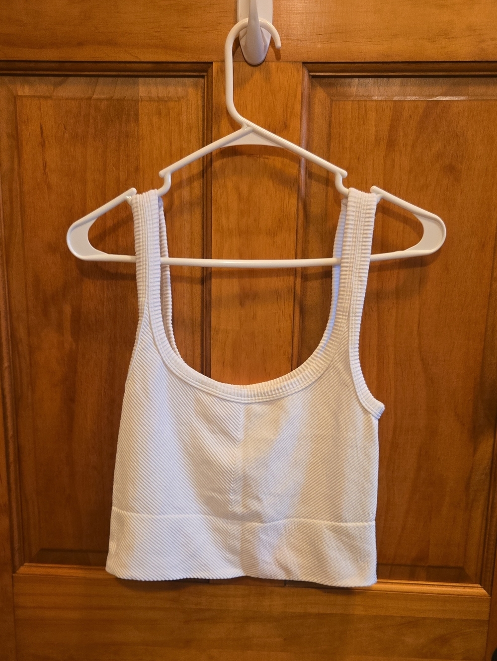 avocado White Ribbed Scoop Crop Tank